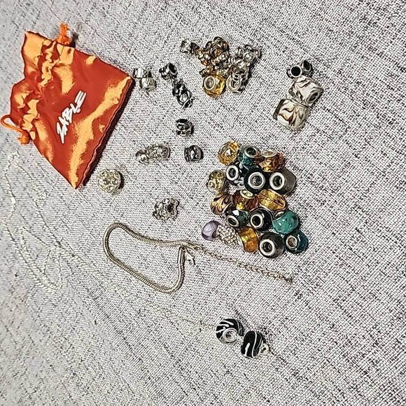 Zable mix charms with braclet AND necklace - Picture 3 of 6